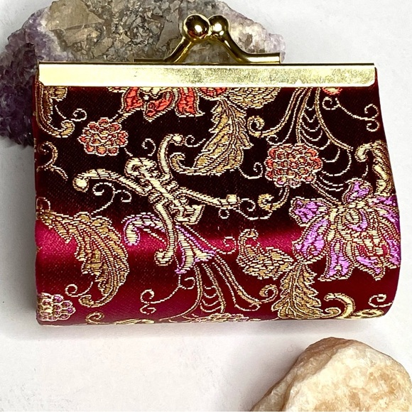 Cute and Small Little & Structured Asian Style Wallet for Change or Small Bills - Picture 6 of 10
